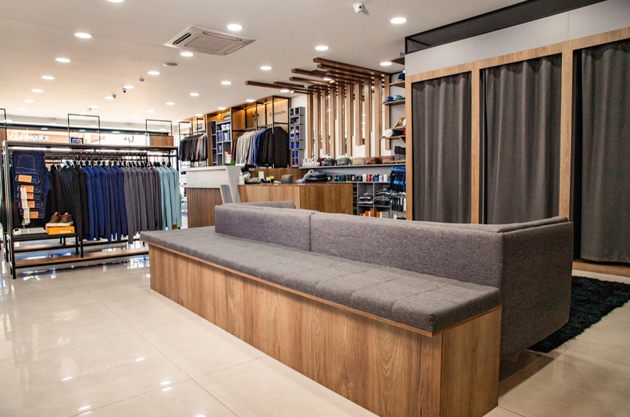 De residência antiga a espaço comercial moderno