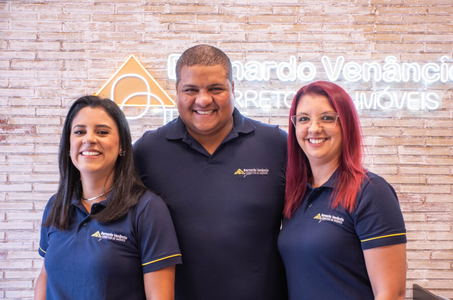 Entre chaves e conquistas: 12 anos de carreira imobiliária