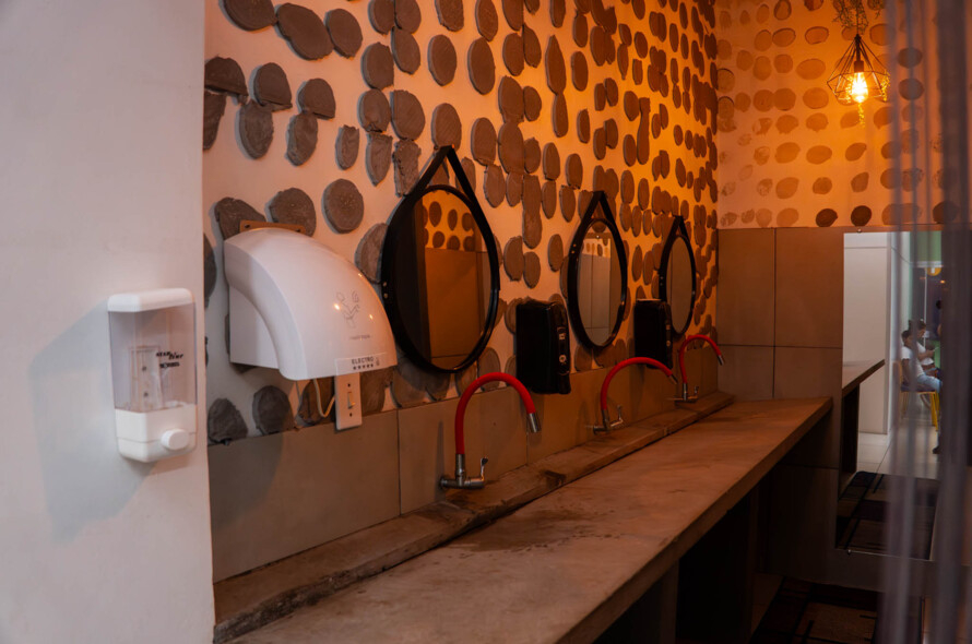 Há seis anos fazendo com que você trabalhe sem burocracia