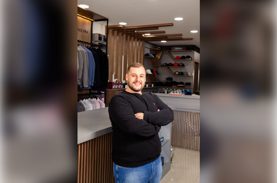 De residência antiga a espaço comercial moderno
