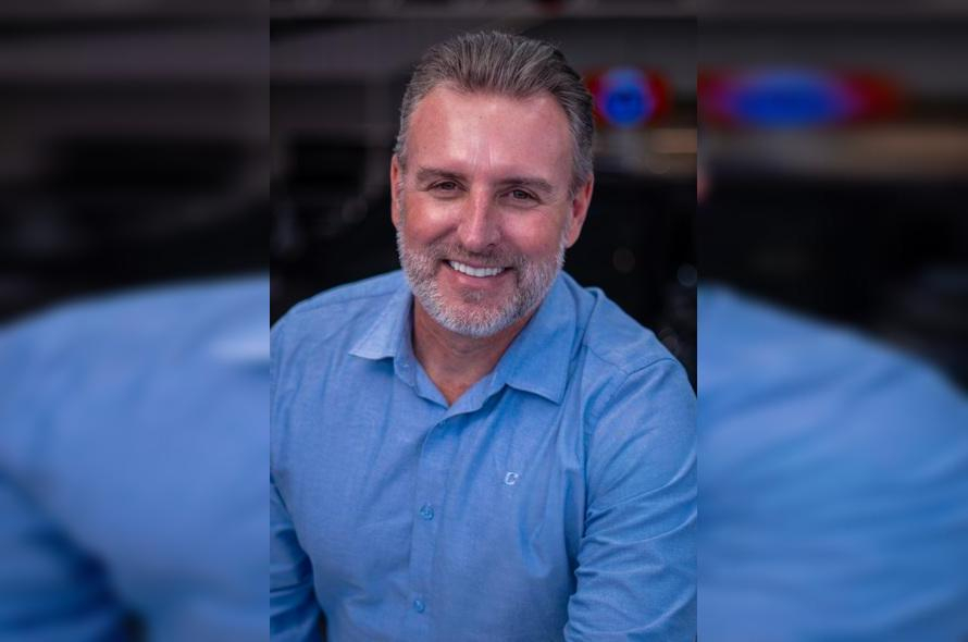 Entre chaves e conquistas: vinte e três anos no mercado automotivo