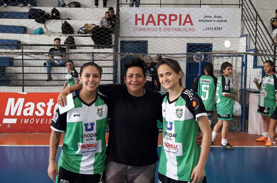 ELAS em quadra